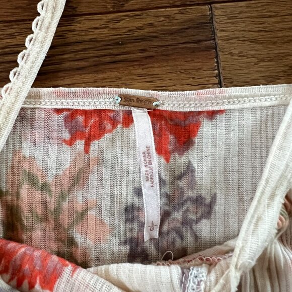 Free People Melbourne Ruffle Ribbed Tank Top Sz L | Boho Chic Layering Basic - Picture 4 of 5